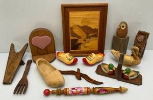 lot 219 image: Misc. Vintage Hand Carved Wooden Items & More