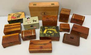 lot 232 image: Misc. Vintage Hand Carved Wooden Boxes & More