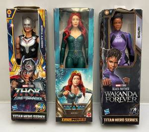 lot 235 image: Misc. Collectible 12 Marvel Action Figures (NIB)