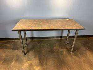 lot 41 image: Rectangular Table