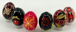 lot 30 image: Set of 6 Hand-Painted Ukrainian Pysanky Eggs