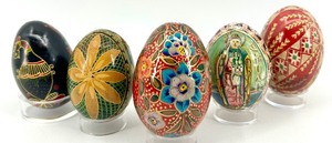 lot 40 image: Set of 5 Hand-Painted Ukrainian Pysanky Goose Eggs