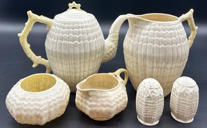 lot 151 image: Belleek Limpet Pattern Creamware Tea and Table Set