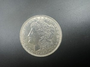 lot 26 image: 1921 Morgan Silver Dollar