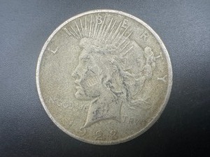 lot 52 image: 1923 Peace Silver Dollar