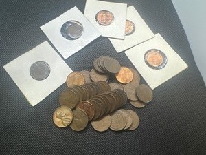lot 73 image: 48 One Cent Coins 1936 Philippines Large Cent 1906 Indian Head and 46 Lincoln Cents - Many Better Early Dates (8) 1917 P,D, S, (9) 1918  P,D, S (11) 1919 P,D, S (9) 1928 P,D, S and (9) mixed date and Mint