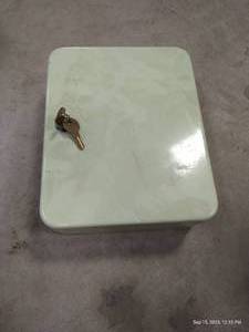 lot 62 image: Key Lock Box