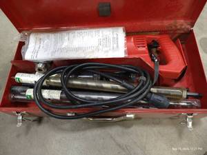 lot 67 image: Milwaukee Heavy-Duty 12 Drill