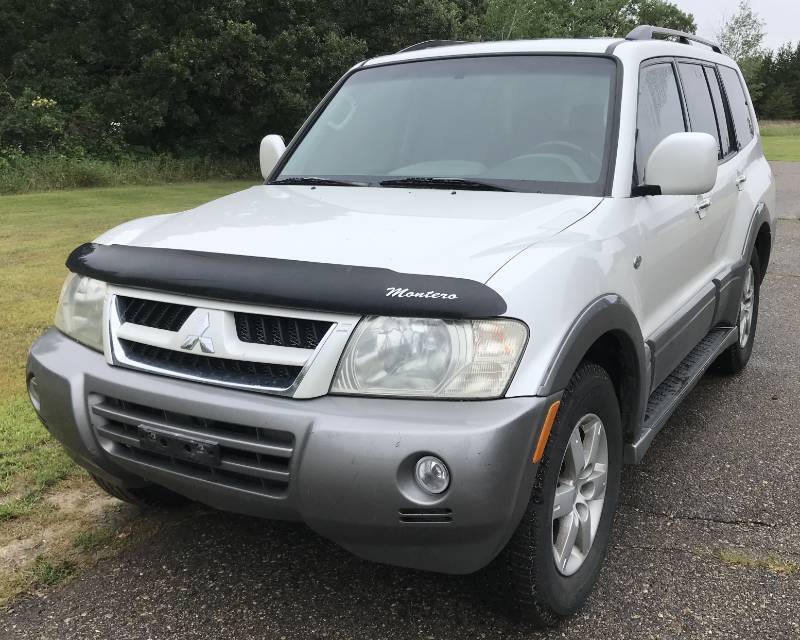lot 3 image: 2006 Mitsubishi Montero LTD 4X4