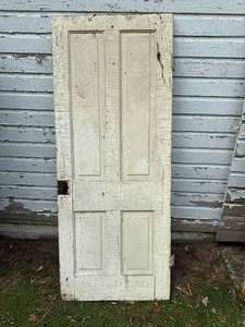 lot 5 image: DOOR 4