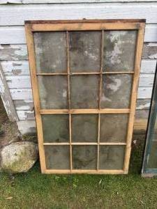 lot 10 image: WINDOW 1