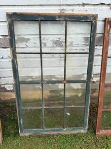 lot 11 image: WINDOW 2