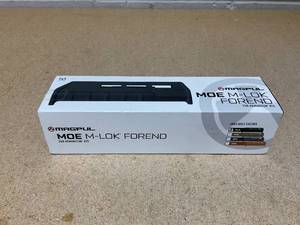 lot 203 image: MOE M-LOK Forend  Remington 870