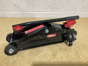 lot 330 image: Hyper Tough T82011W Trolley Jack, 2 Ton Black and Red