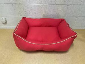 lot 444 image: Red Dog Bed, Measures 77 x 60
