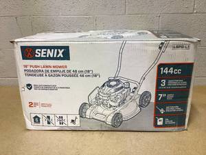 lot 462 image: SENIX Gas Lawn mower, 18in Cutting Blade