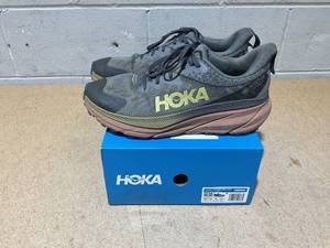 lot 239 image: Mens HOKA Challenger ATR 7 GTX Waterproof Trail Running Shoes Size 10.5