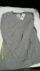 lot 14 image: 4 Adidas Womens Ultimate Tee Long Sleeve MSRP $100