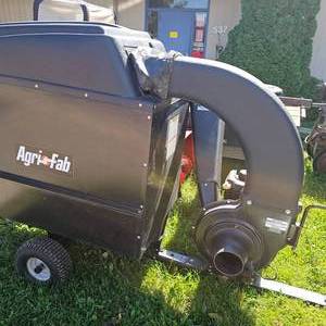 lot 2 image: Agrifab Lawn Tractor Vacuum with Deck Attachments, used 4 Hours, as New