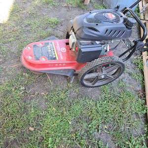 lot 13 image: Viper Estate Trimmer, Appears Very Little Use, but will need Clutch Engagement Cable