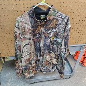 lot 35 image: Scent Blocker Sip Lite Jacket, XL
