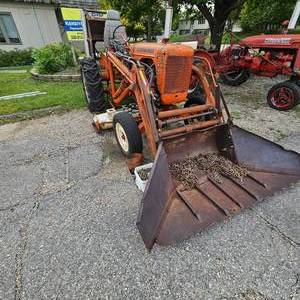 lot 19A image: Allis Chalmers C withRebuilt Engine