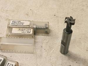 lot 814 image: Lot of (2) T-Slot Cutters - 14x916 404-1700