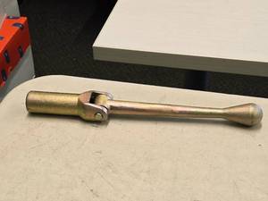 lot 734 image: Handle with 2 Socket