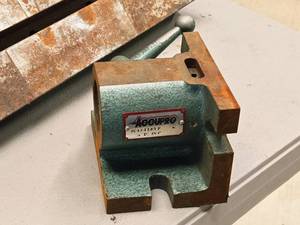 lot 727 image: Accupro Horizontal-Vertical Angle Collet Fixture