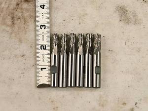 lot 902 image: Lot of (6) 4 Flute Roughing End Mill - 516 (x5), 38 (x1)