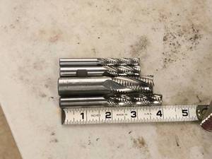 lot 903 image: Lot of (4) 4 Flute Roughing End Mill - 34 (x1), 12 (x2), 38 (x1)