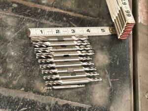 lot 922 image: Lot of (7) 4 Flute Double Sided Carbide End Mill - 516 (x3), 38 (x1), 164 (x1), 316 (x5)