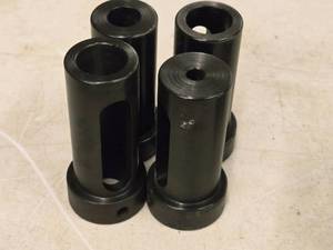 lot 923 image: Lot of (4) Tool Holder Bushings
