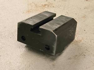 lot 935 image: Hardinge Double Tool Cross Slide