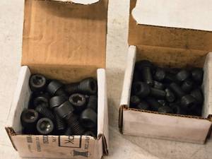 lot 953 image: Lot of (2 Boxes) Hex Socket Head Cap Screws - 12x1