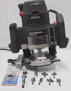 lot 138 image: Working CRAFTSMAN Industrial Plunge Router