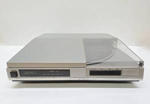 lot 182 image: Working Realistic Model LAB-2200 Turntable