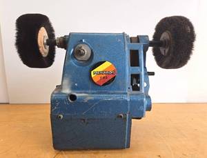 lot 227 image: Working Industrial buffer MAchine