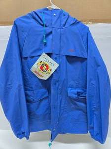 lot 298 image: Brand New Stearns RAINGARD Rain Jacket - Size M