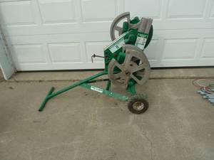 lot 2 image: Greenlee 1818 Ratchet Pipe Bender