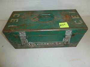 lot 34 image: Greenlee Hydraulic Knock Out Set #1725