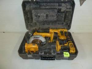 lot 62 image: Dewalt 18v Cordless Power Tool Set