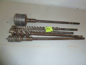 lot 75 image: Dry Core Mason Bits