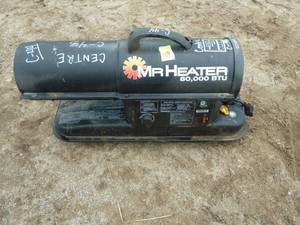 lot 109 image: Mr Heater Torpedo Heater 80,000 BTU