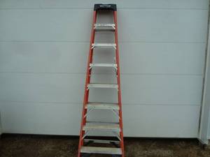 lot 122 image: Werner Fiberglass Ladder 8 Orange