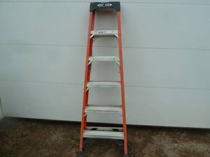 lot 127 image: Werner Fiberglass Ladder 6 Orange