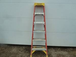 lot 132 image: Werner Fiberglass Ladder 6 Orange