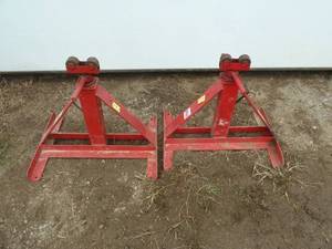 lot 147 image: GB Telescoping Reel Jack Set