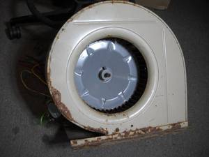 lot 22 image: Electric Blower Fan