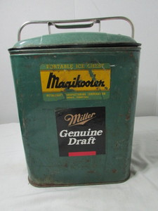 lot 89 image: Vintage Magikooler Leisure Ice Chest